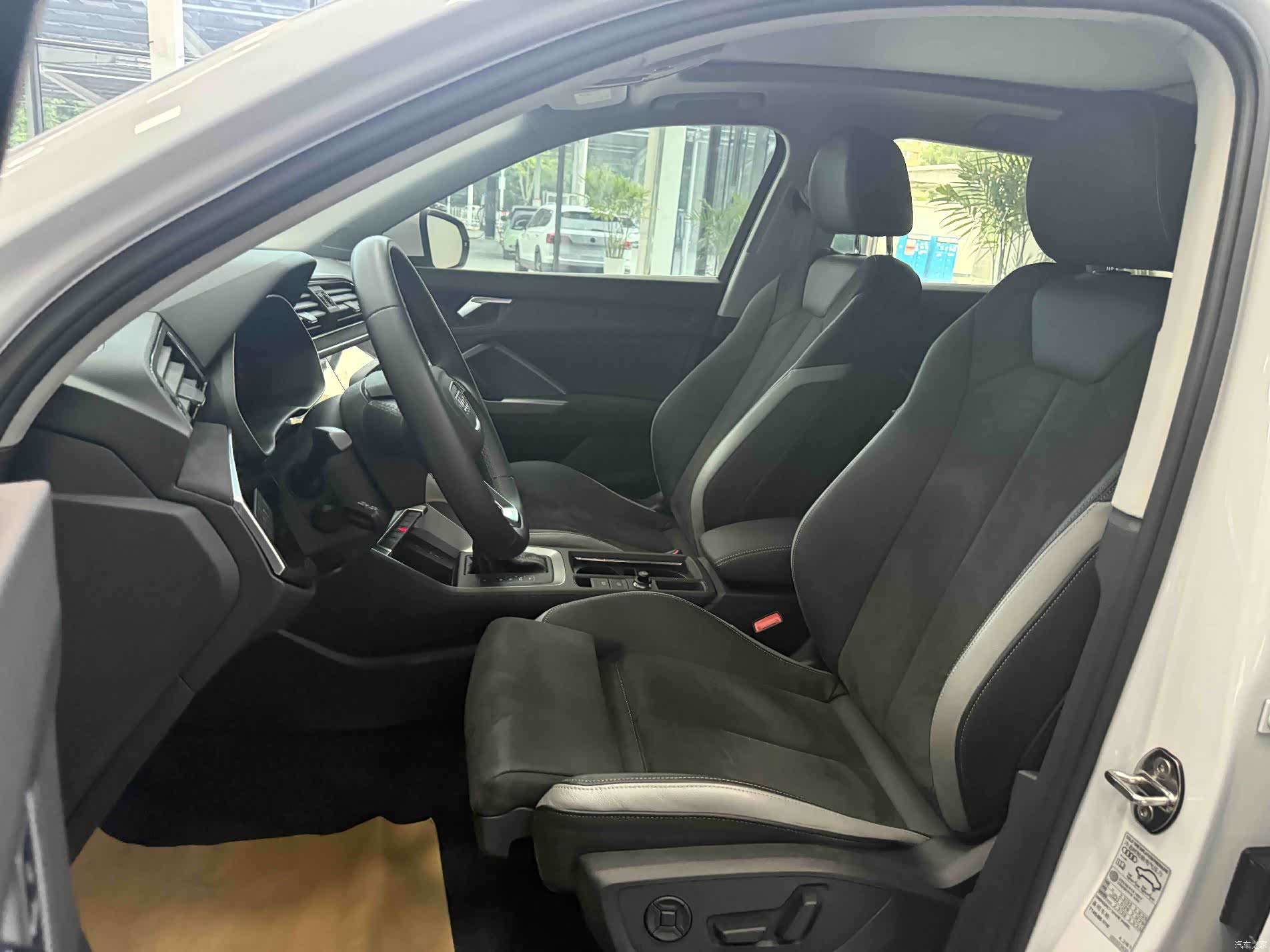 Audi Q3, 2023 19