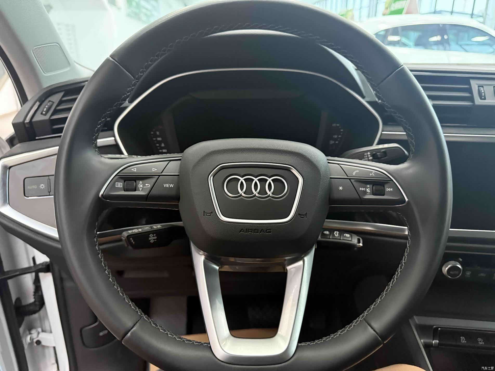 Audi Q3, 2023 18