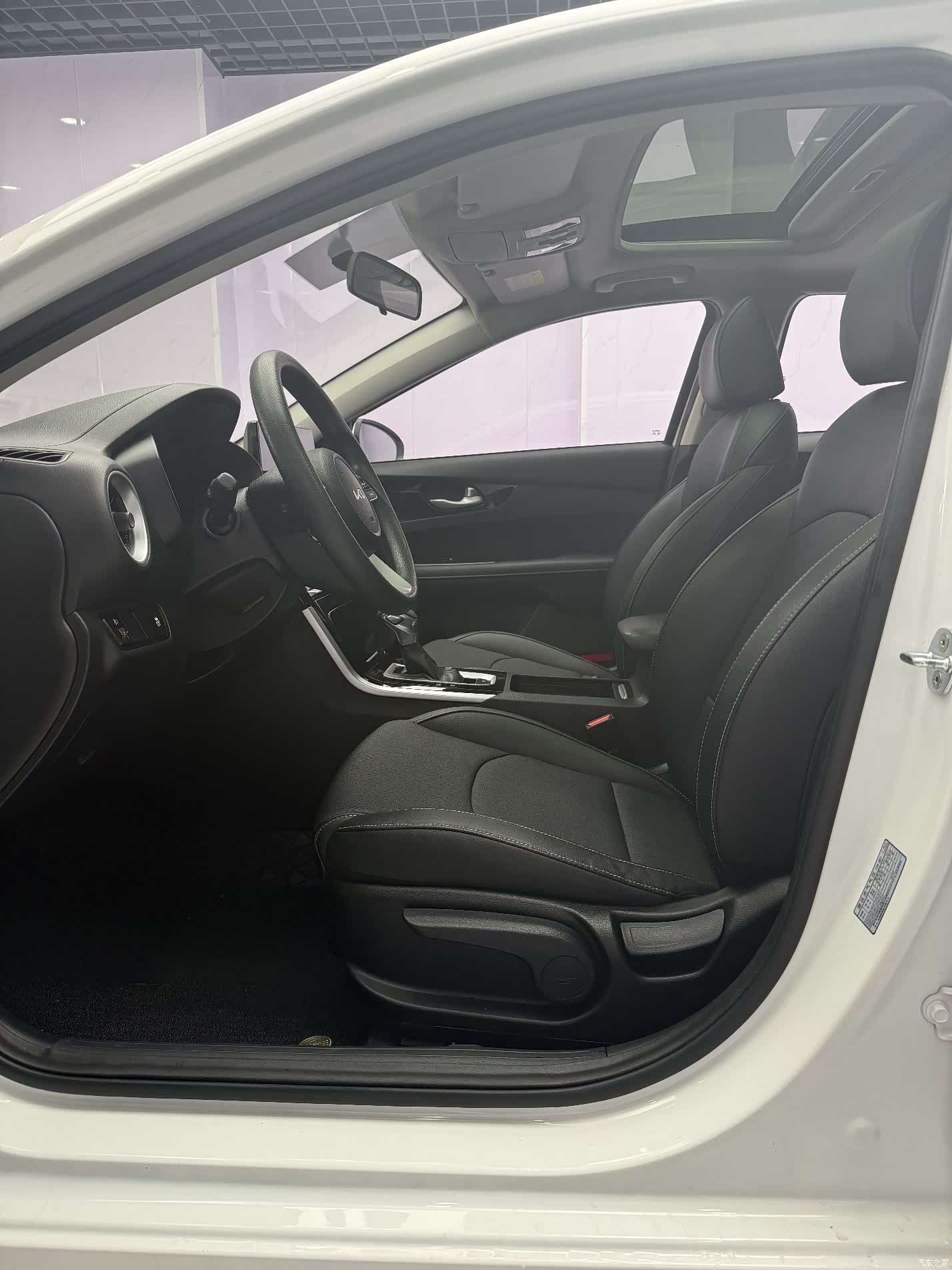 Kia K3, 2022 7
