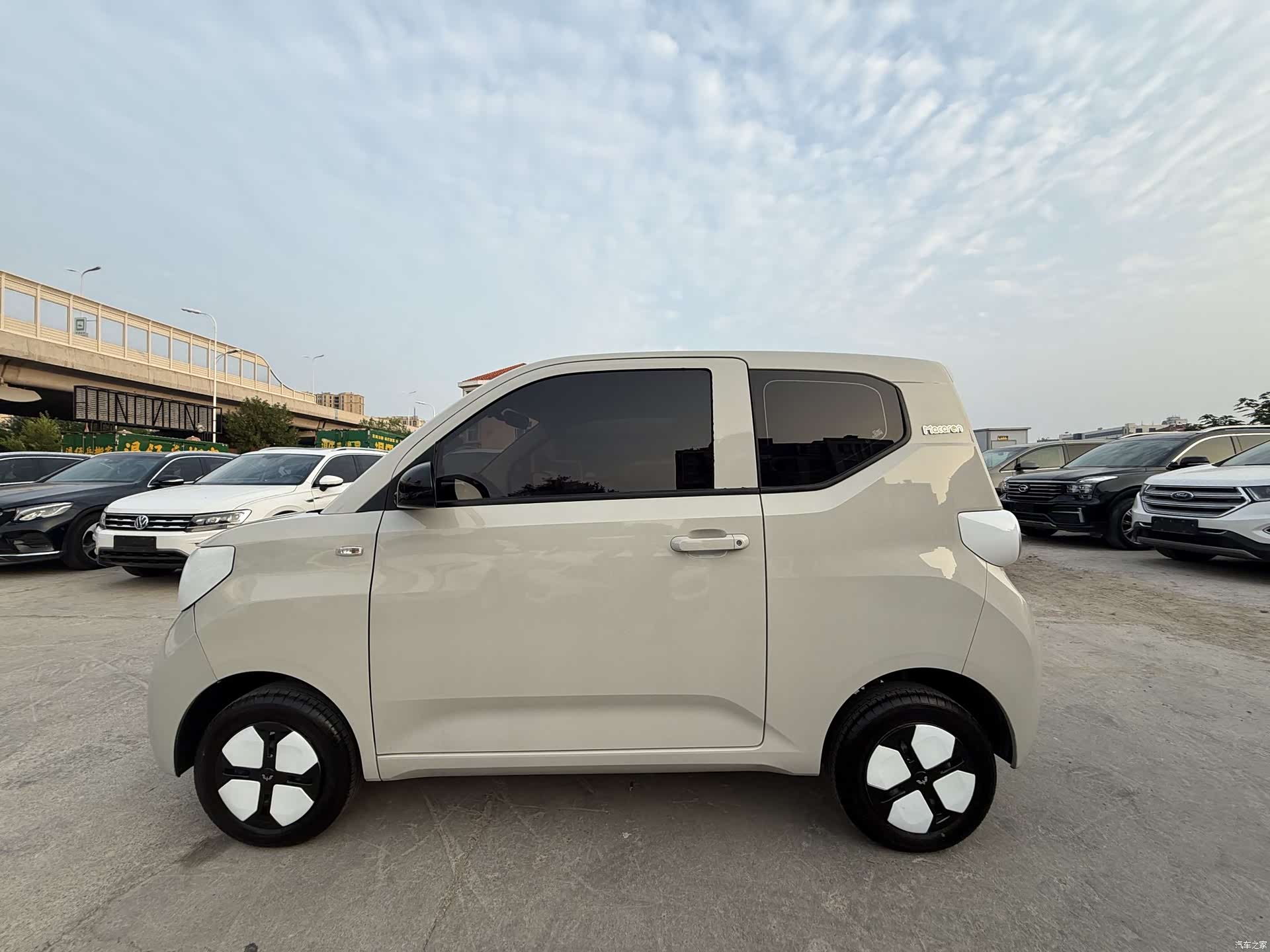 Wuling MINIEV, 2024 10