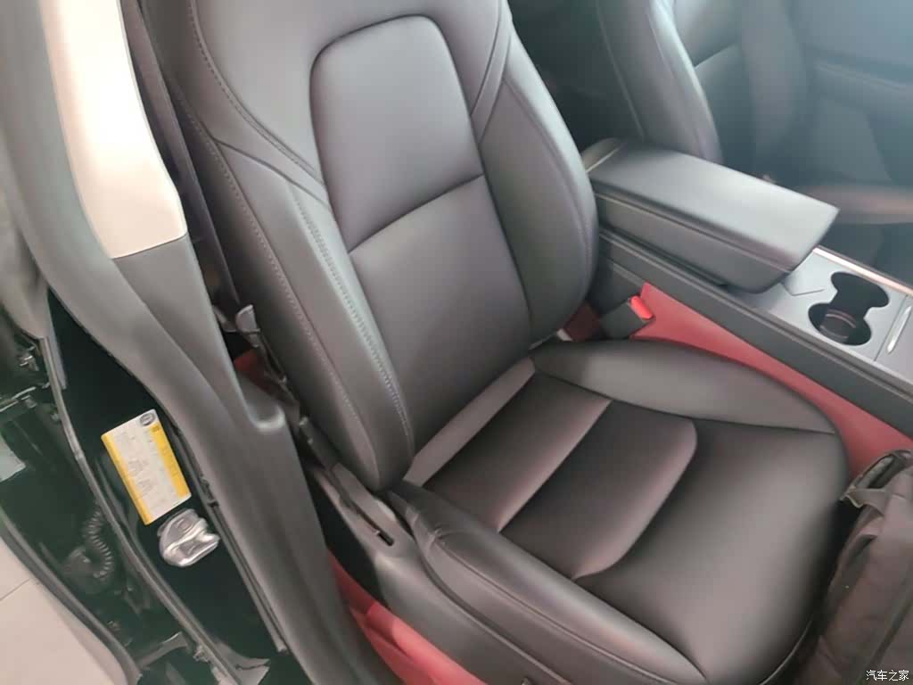 Tesla Model Y, 2022 25
