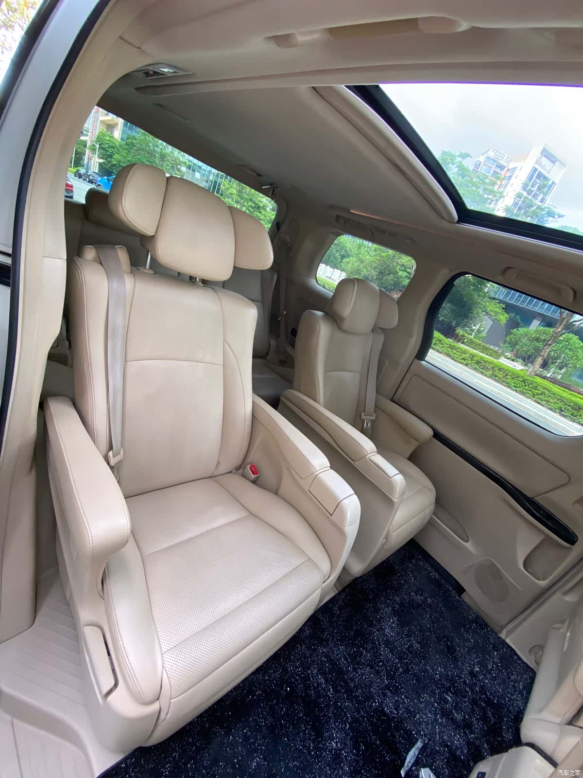 Toyota Alphard, 2012 22