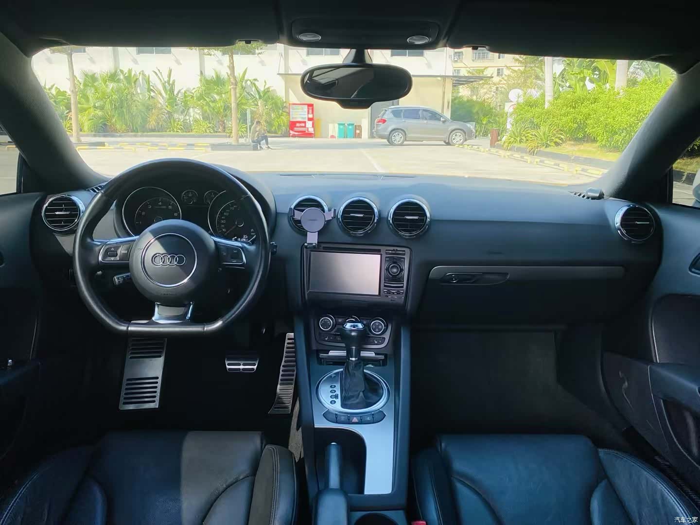 Audi TT, 2011 8