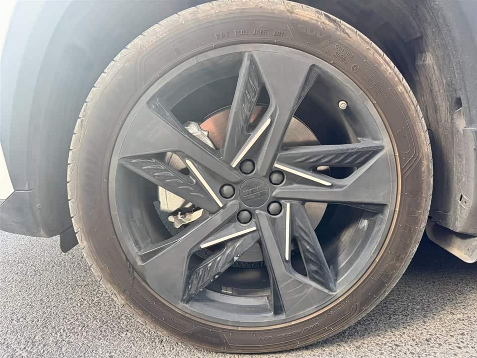 Geely Galaxy Galaxy L7