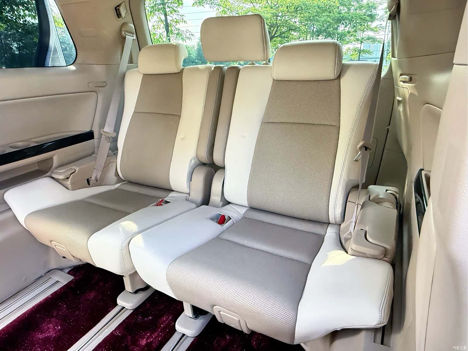 Toyota Alphard, 2014 9