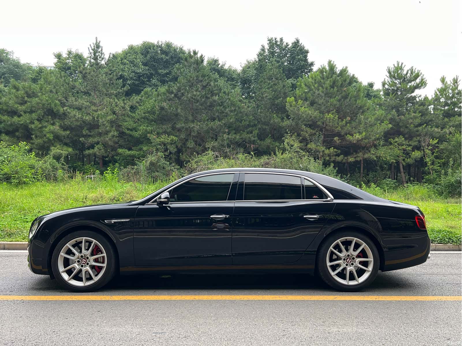 Bentley Flying Spur, 2018 4