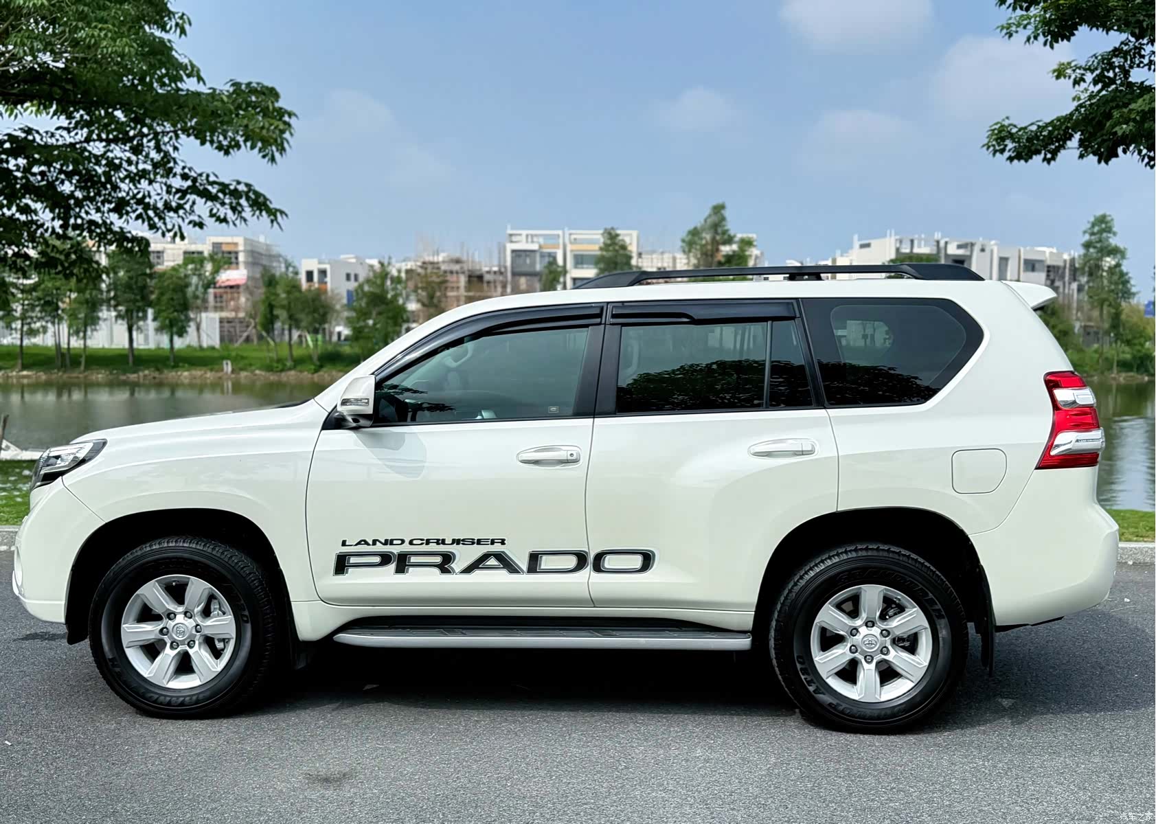 Toyota Prado, 2016 3