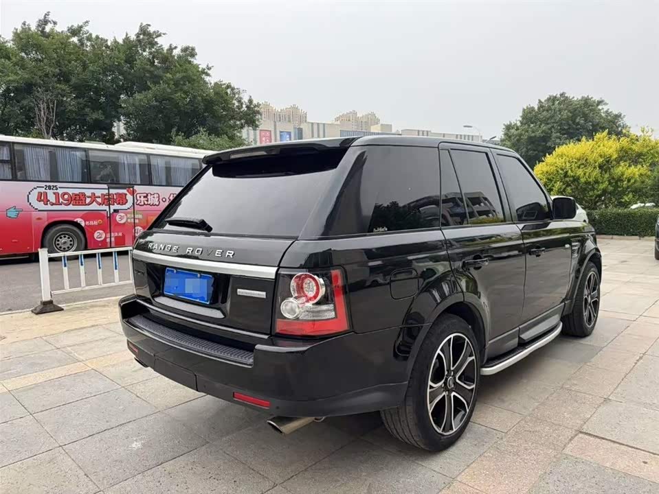 Land Rover Range Rover Sport Land Rover Range Rover Sport