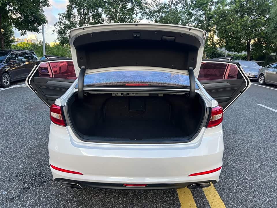 Hyundai Sonata Hyundai Sonata