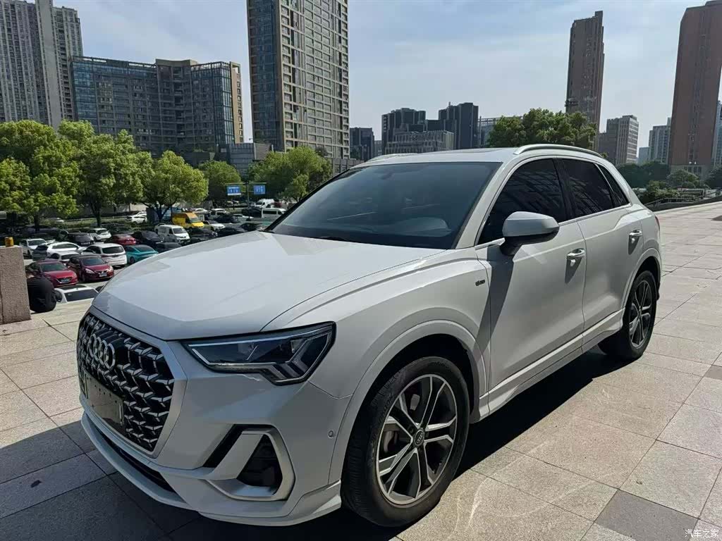 Audi Q3, 2024 2