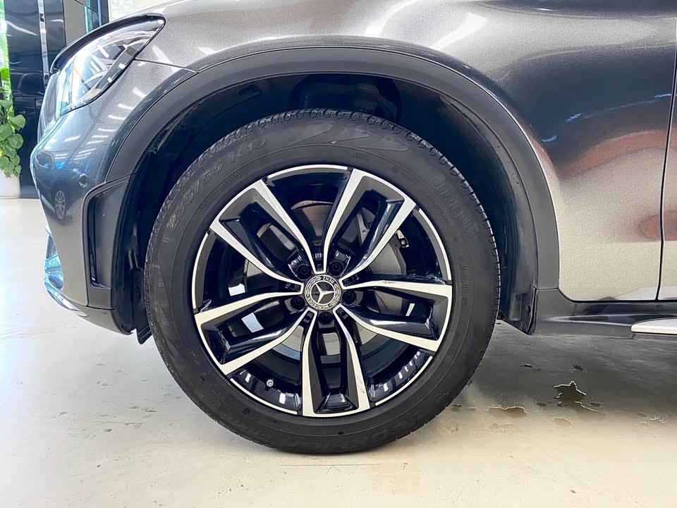 Mercedes-Benz GLC Mercedes-Benz GLC