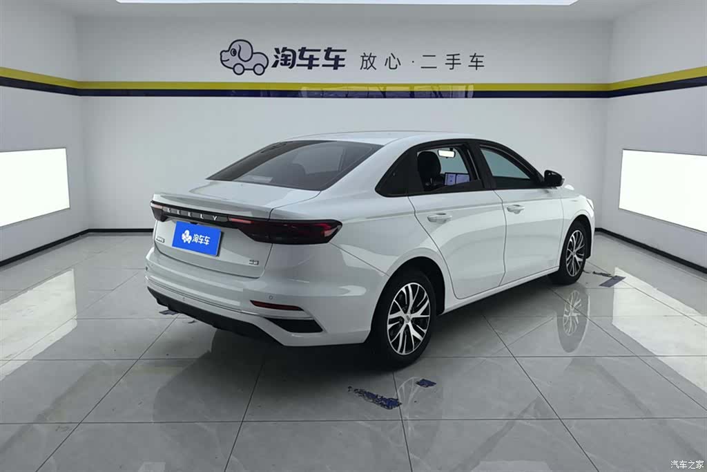 Geely Emgrand, 2024 3