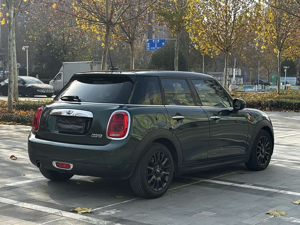 MINI MINI