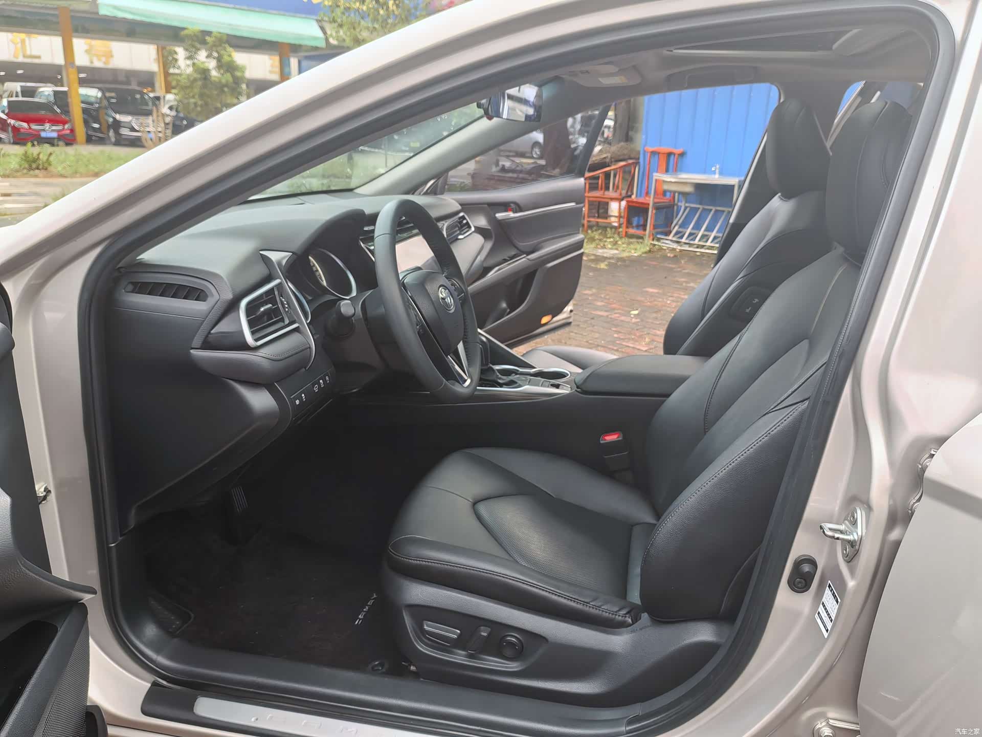 Toyota Camry, 2020 10