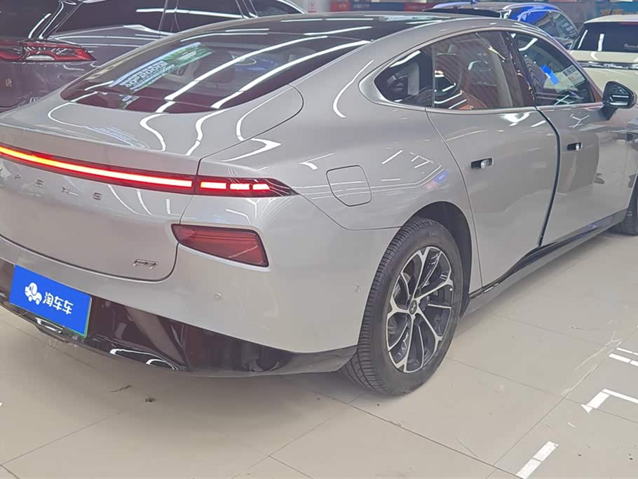 XPENG P7