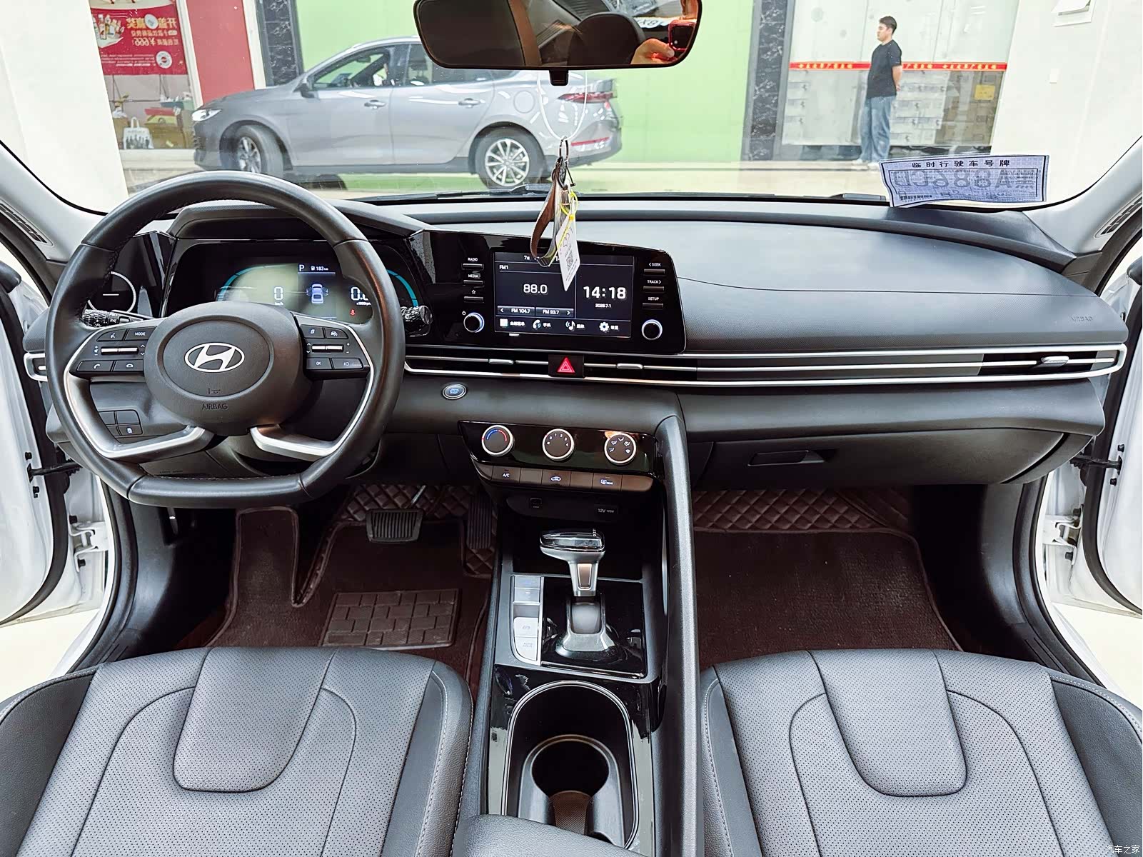 Hyundai Elantra, 2024 6