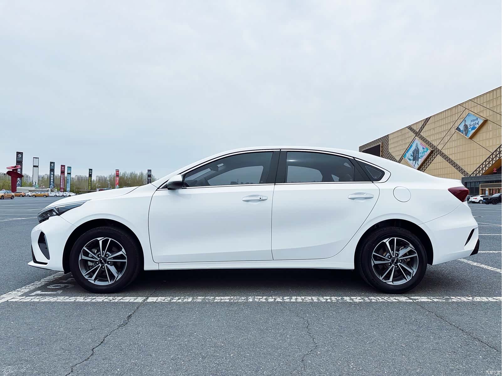 Kia K3, 2023 все фото