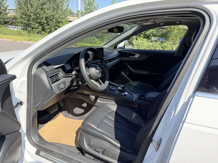 Audi A4L 2018, фото 7