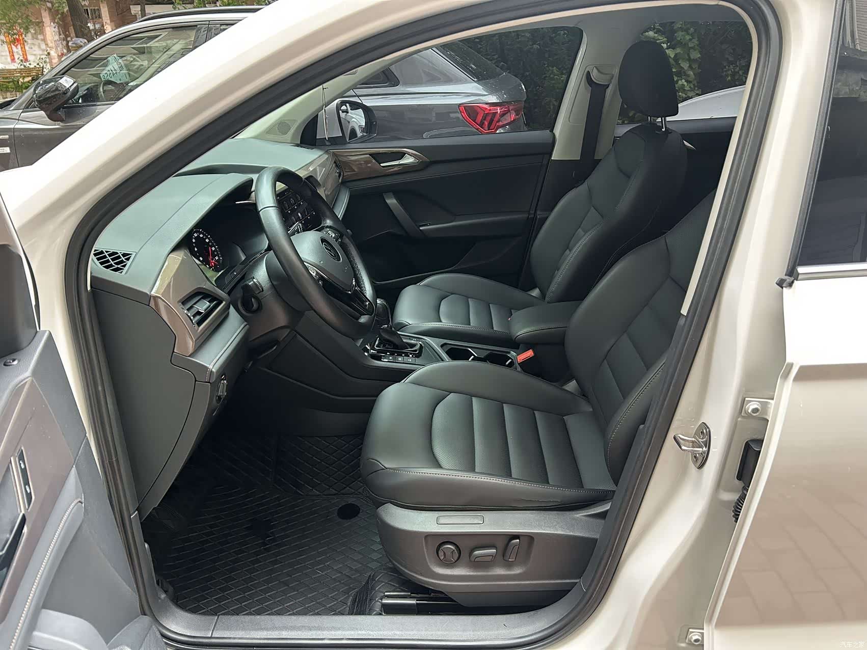 Volkswagen Tharu, 2022 10