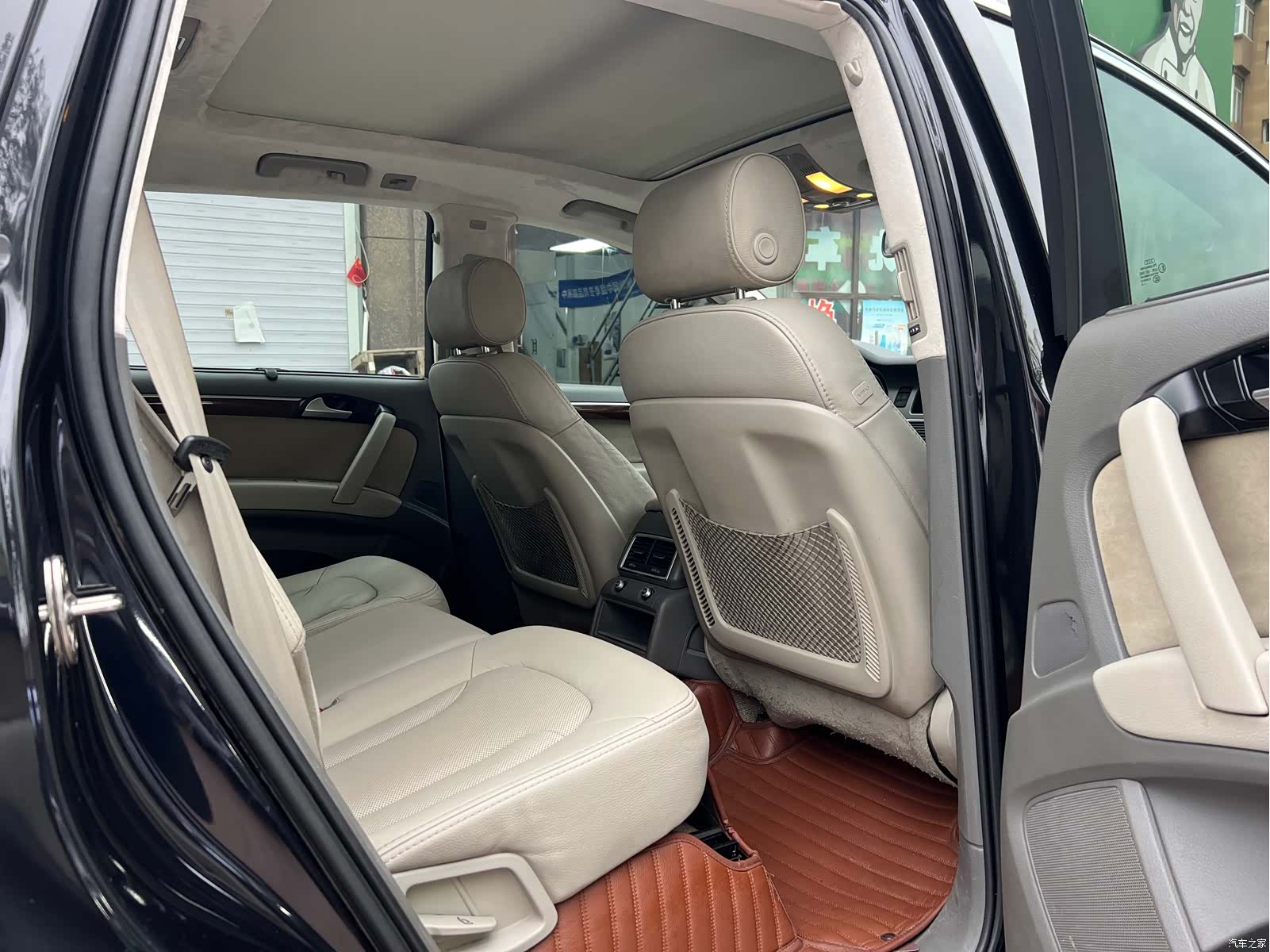 Audi Q7, 2010 10