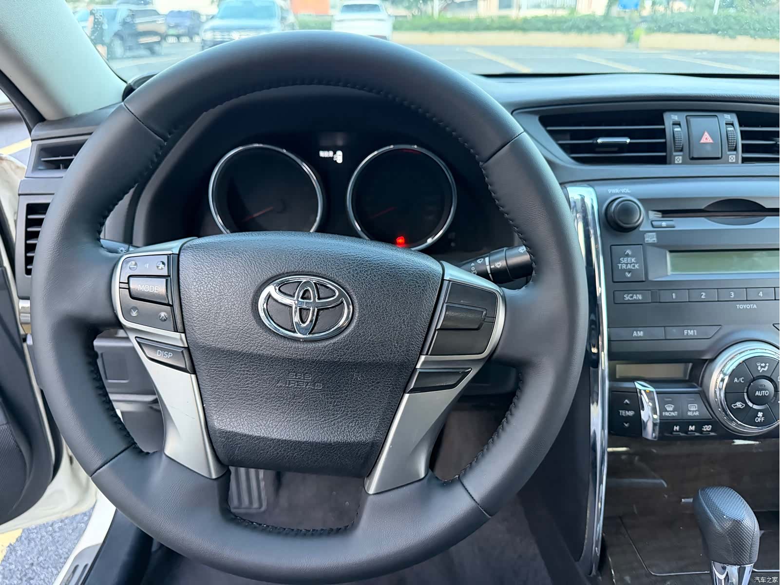 Toyota 2.5S, 2014 13