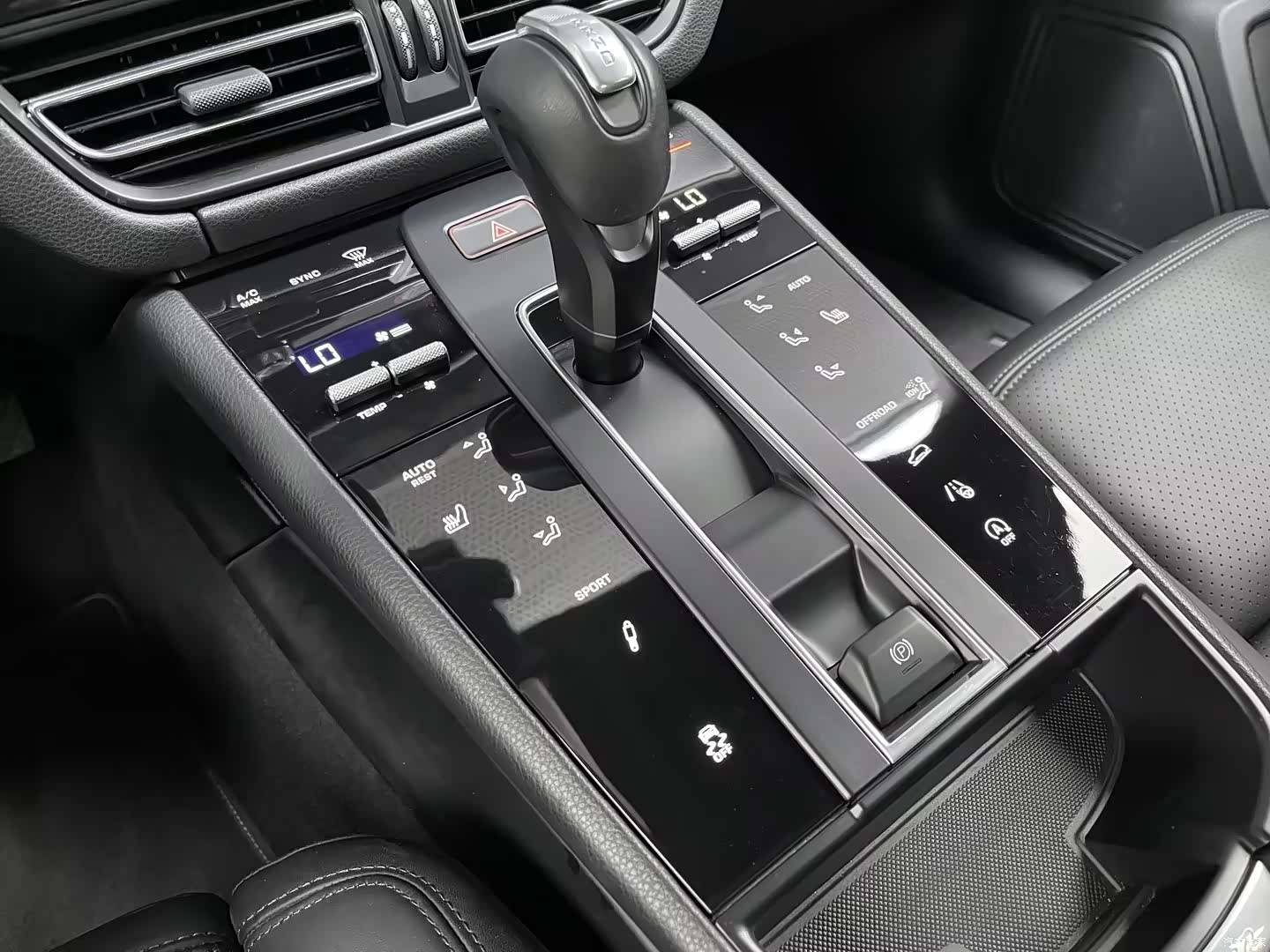 Porsche Macan, 2023 9