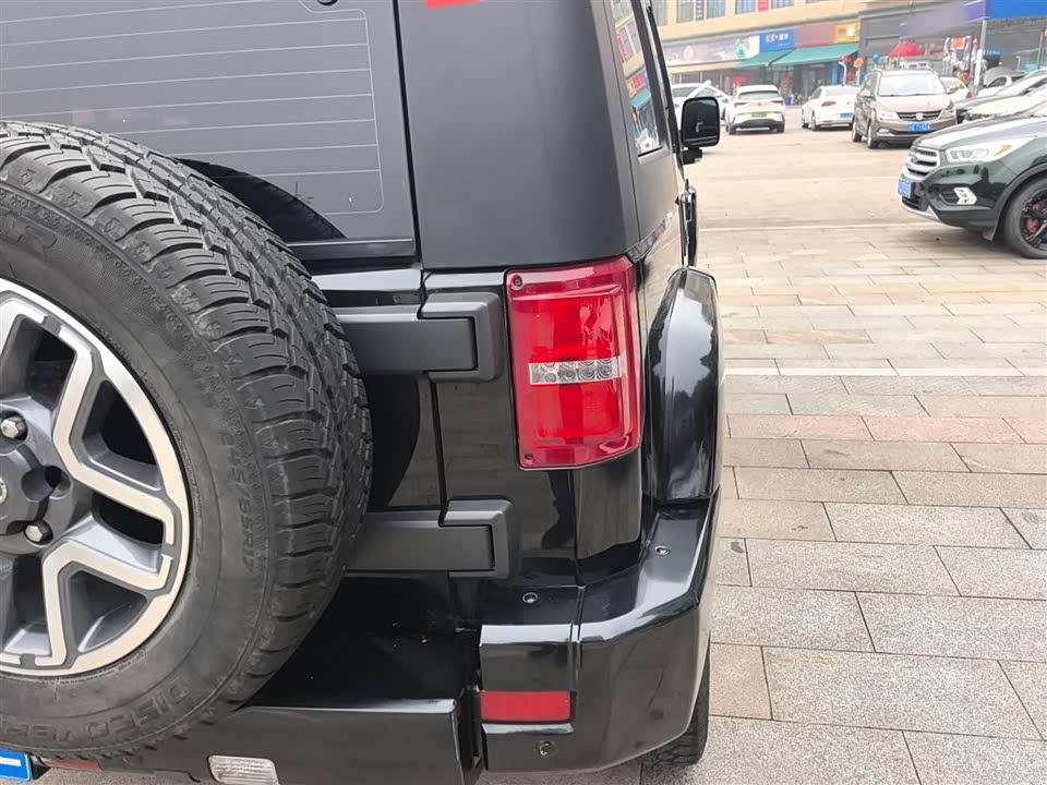 Beijing BJ40