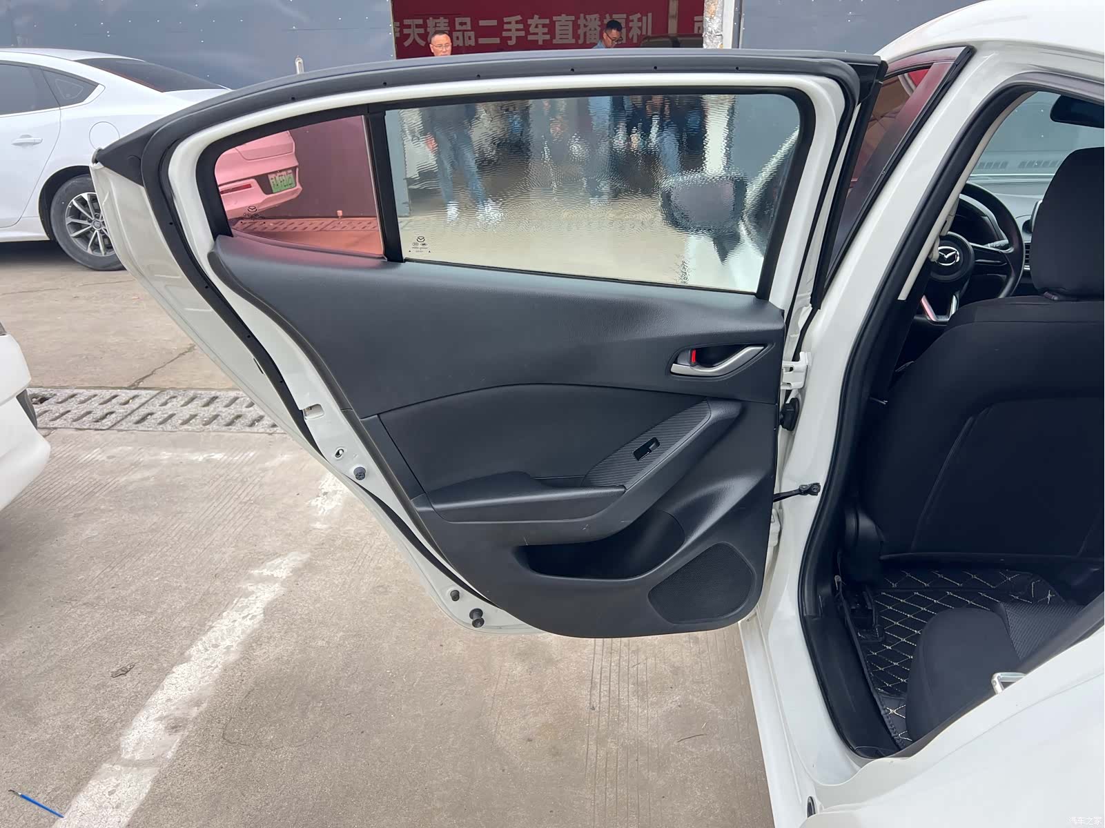 Mazda Mazda3, 2018 9