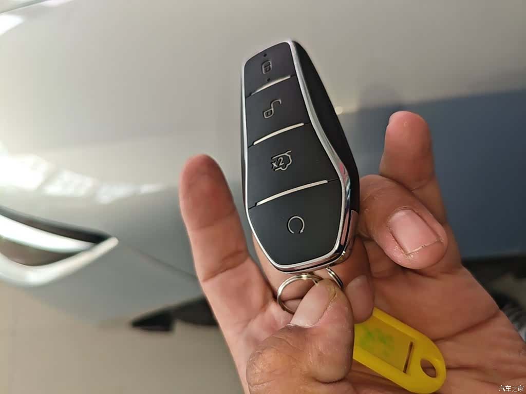 BYD Han, 2025 17