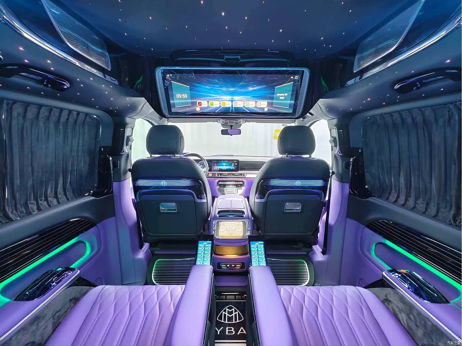 Mercedes-Benz 7, 2025 10