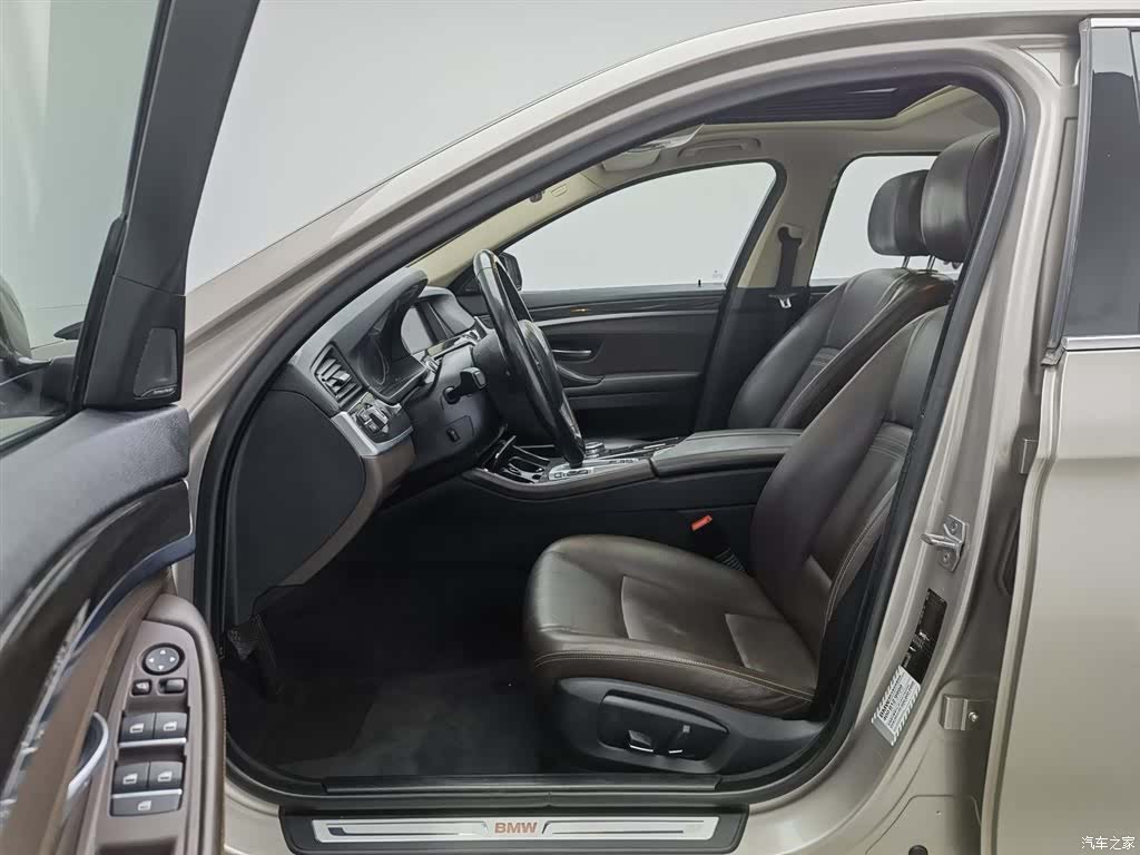BMW 5 Series, 2016 10