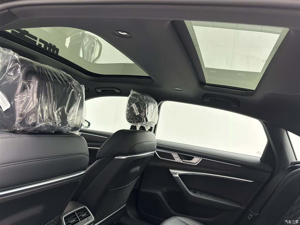 Audi A6L, 1900 6