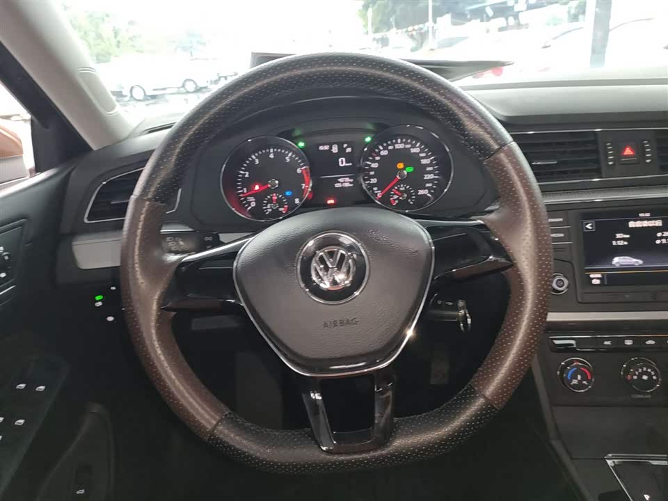 Volkswagen Lingdu
