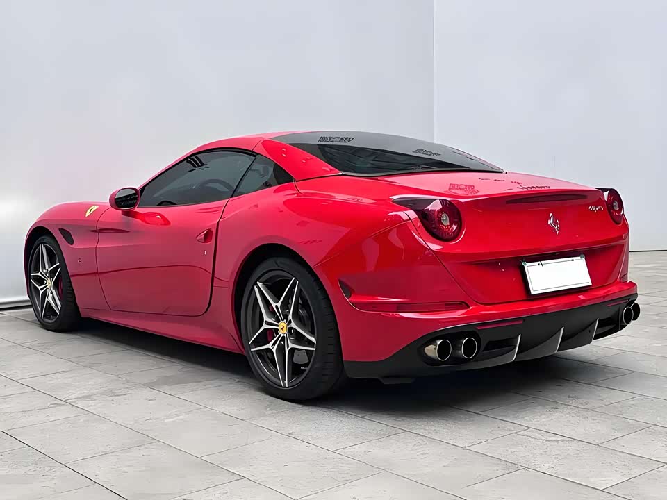 Ferrari California T