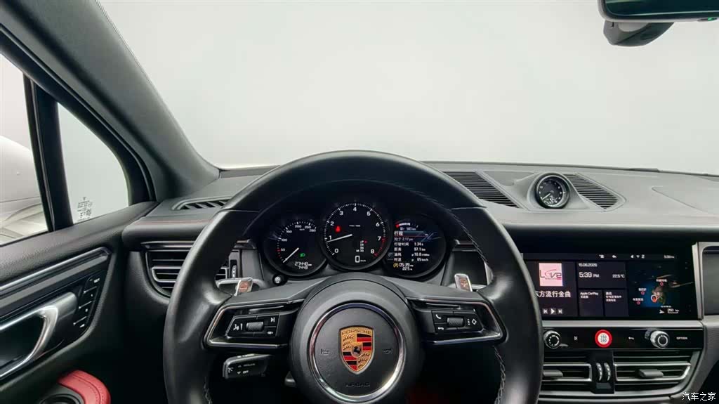 Porsche Macan, 2023 10