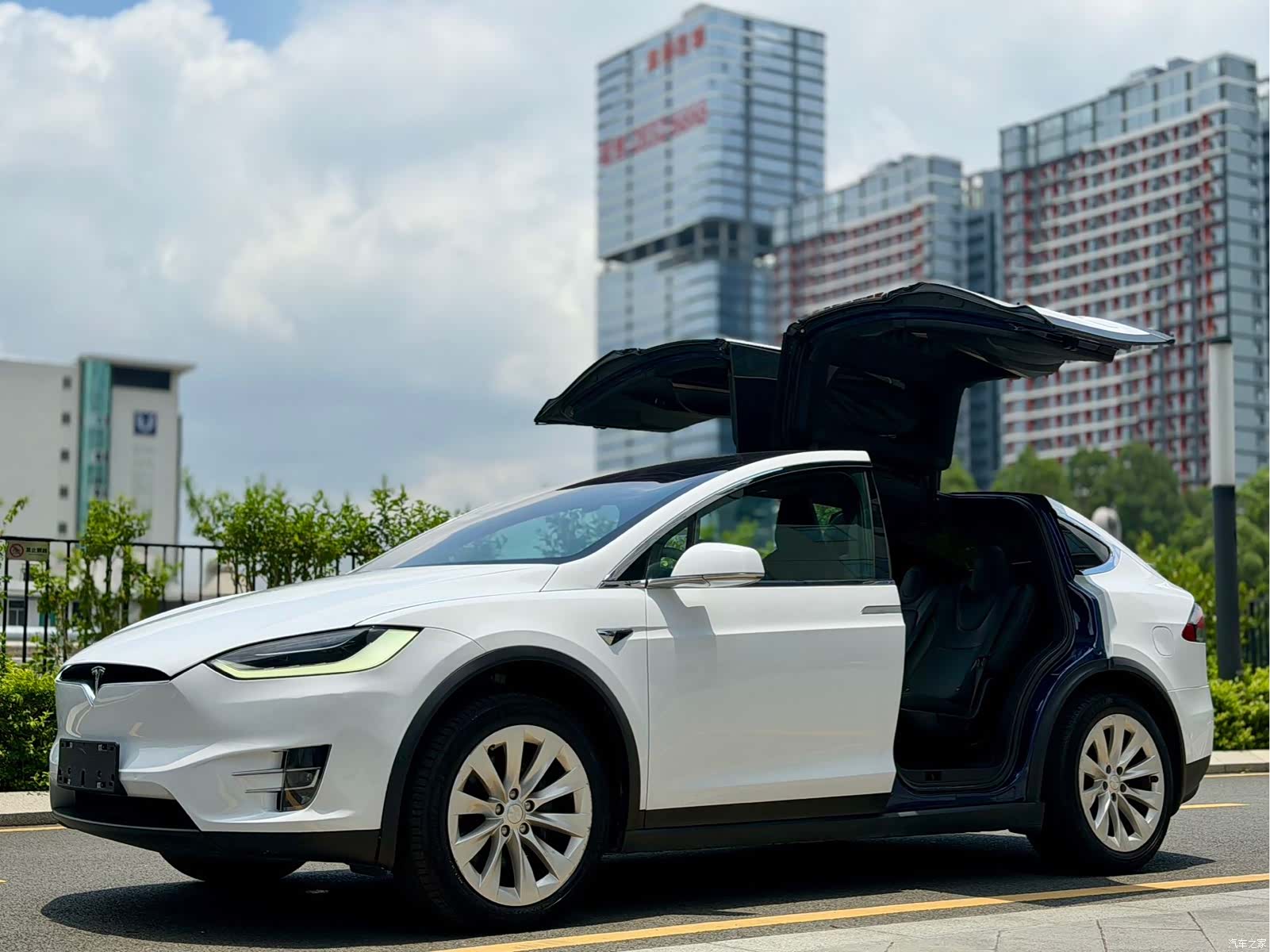 Tesla Model X, 2019 6