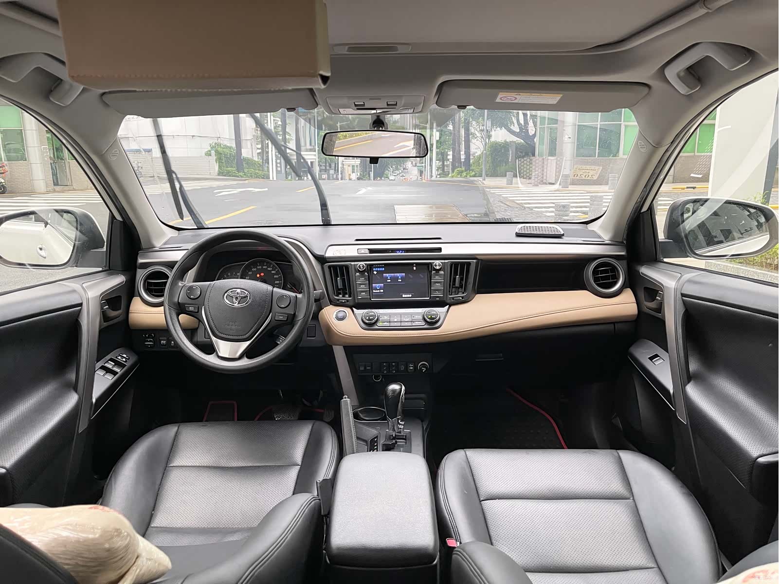 Toyota RAV4, 2016 15