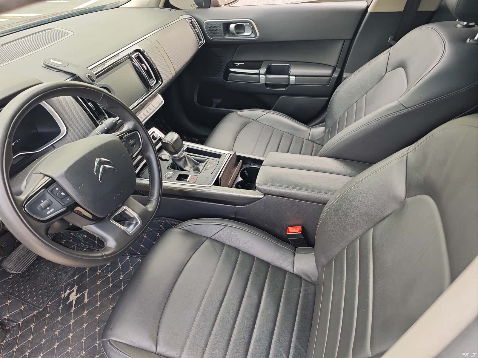 Citroen C6, 2018 все фото