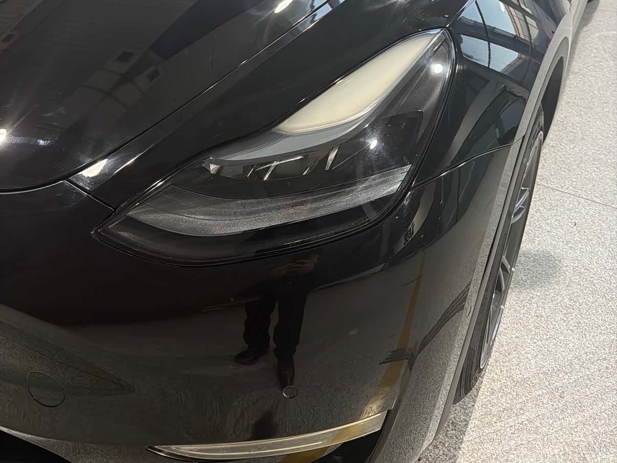 Tesla Model Y, 2023 6
