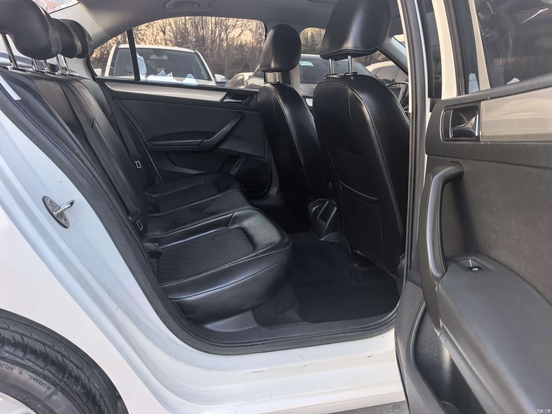 Skoda Rapid, 2020 все фото