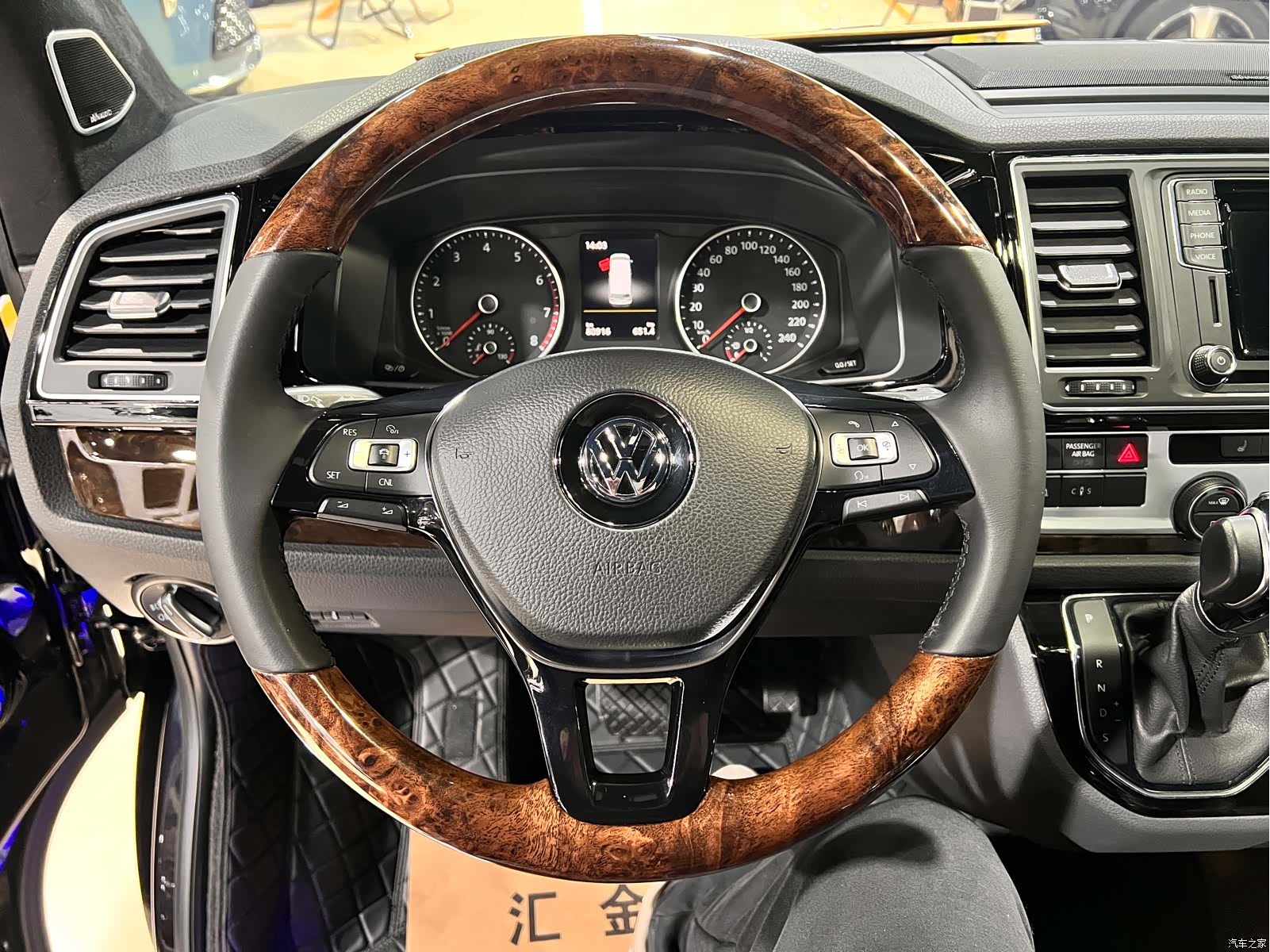 Volkswagen 7, 2019 8
