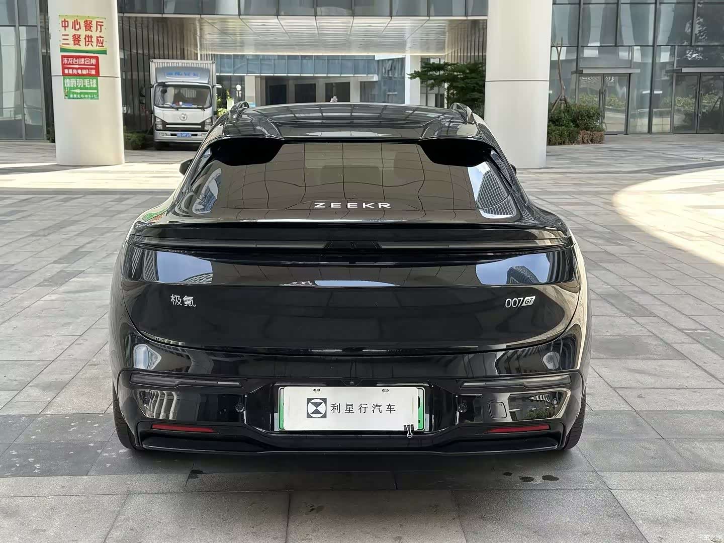 Zeekr 007, 2025 все фото