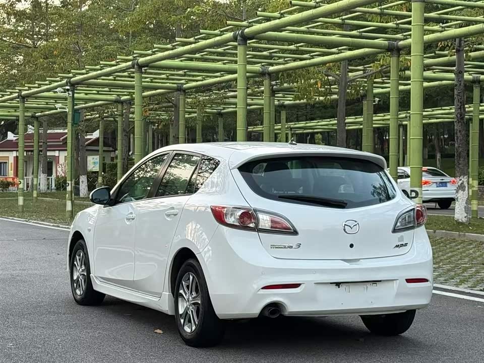 Mazda 3 star Cheng