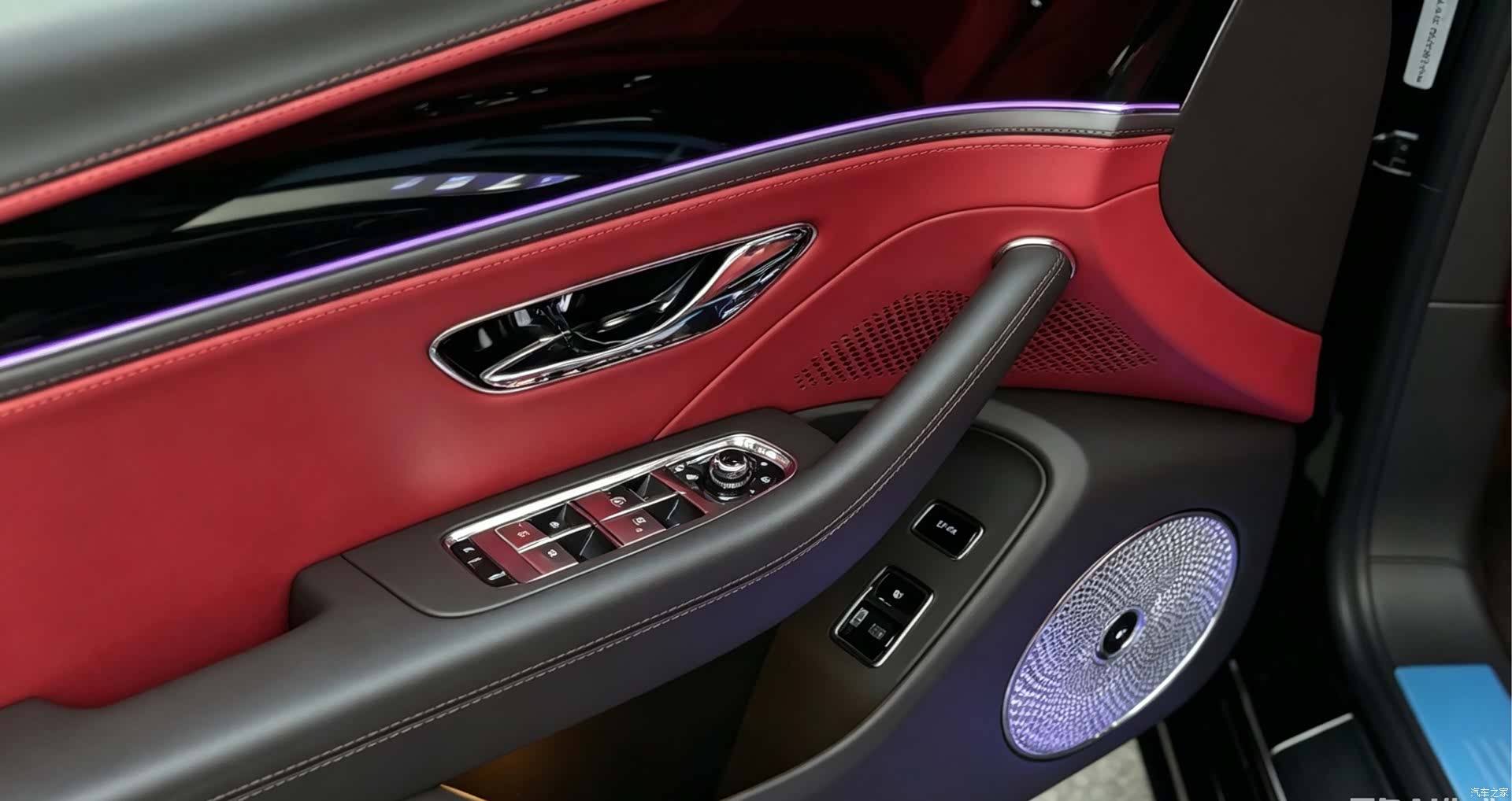 Bentley Flying Spur, 2021 6