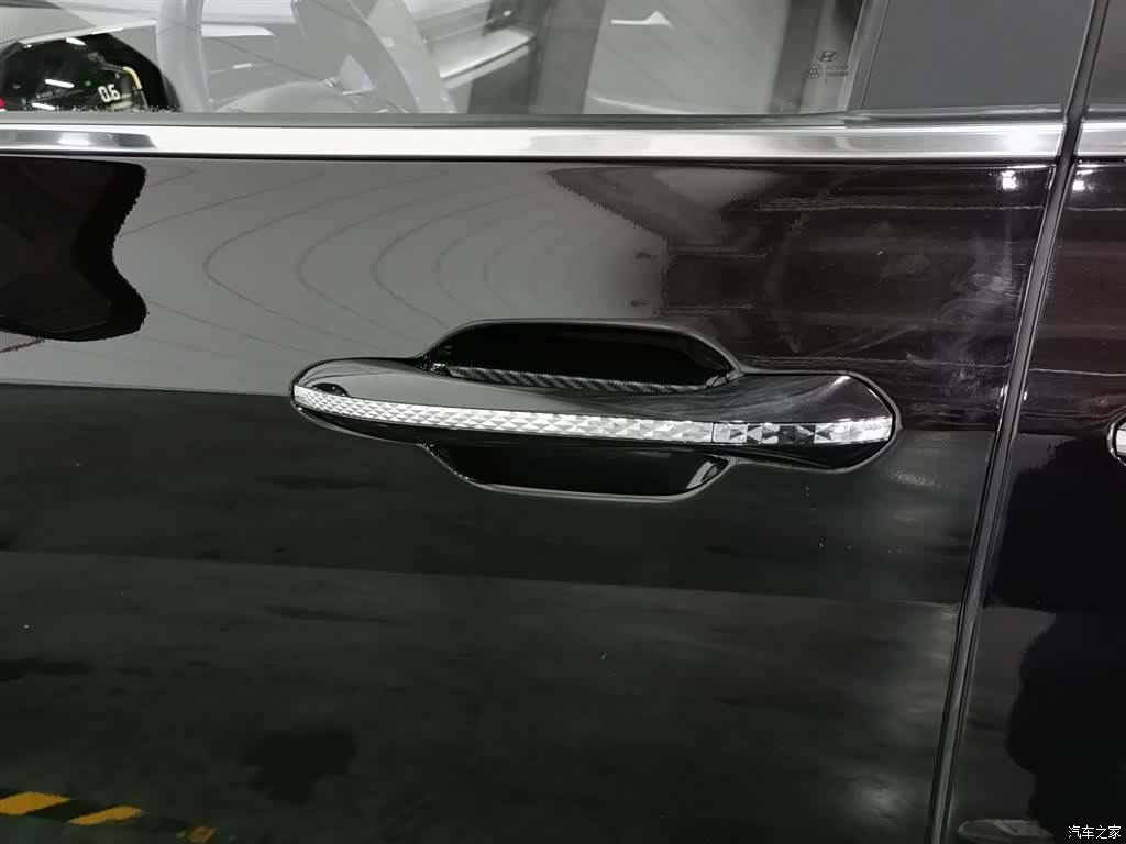 Hyundai Custo, 2022 18