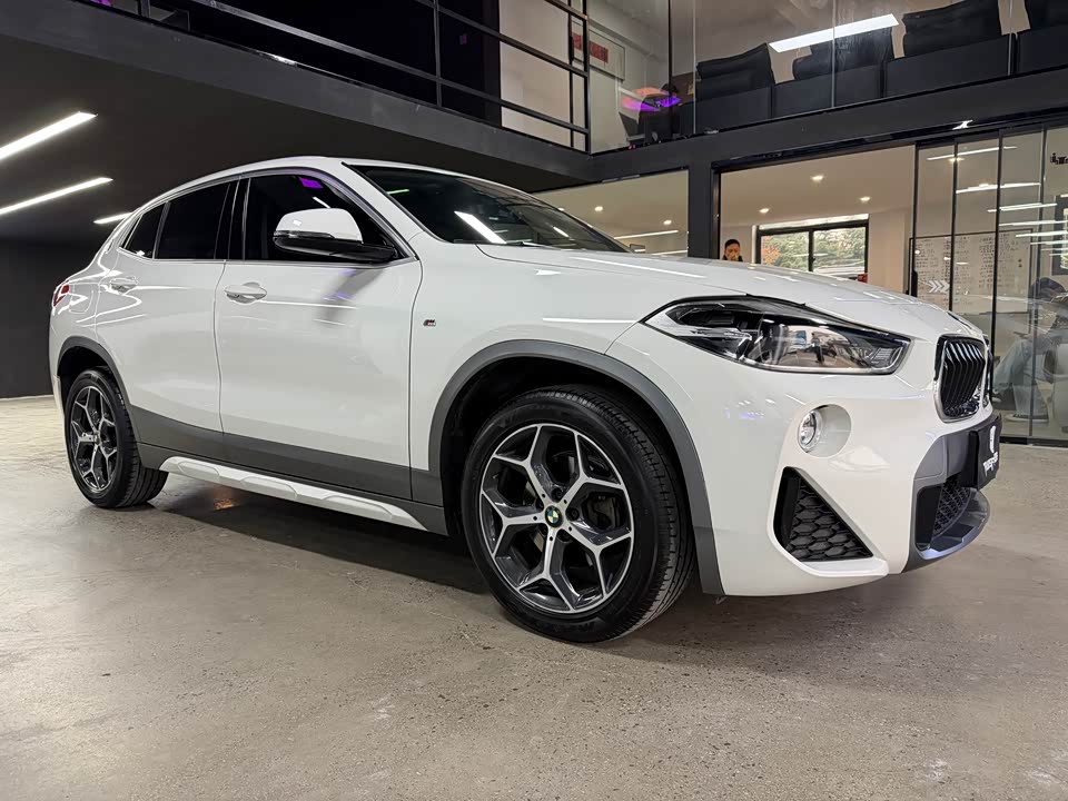BMW X2