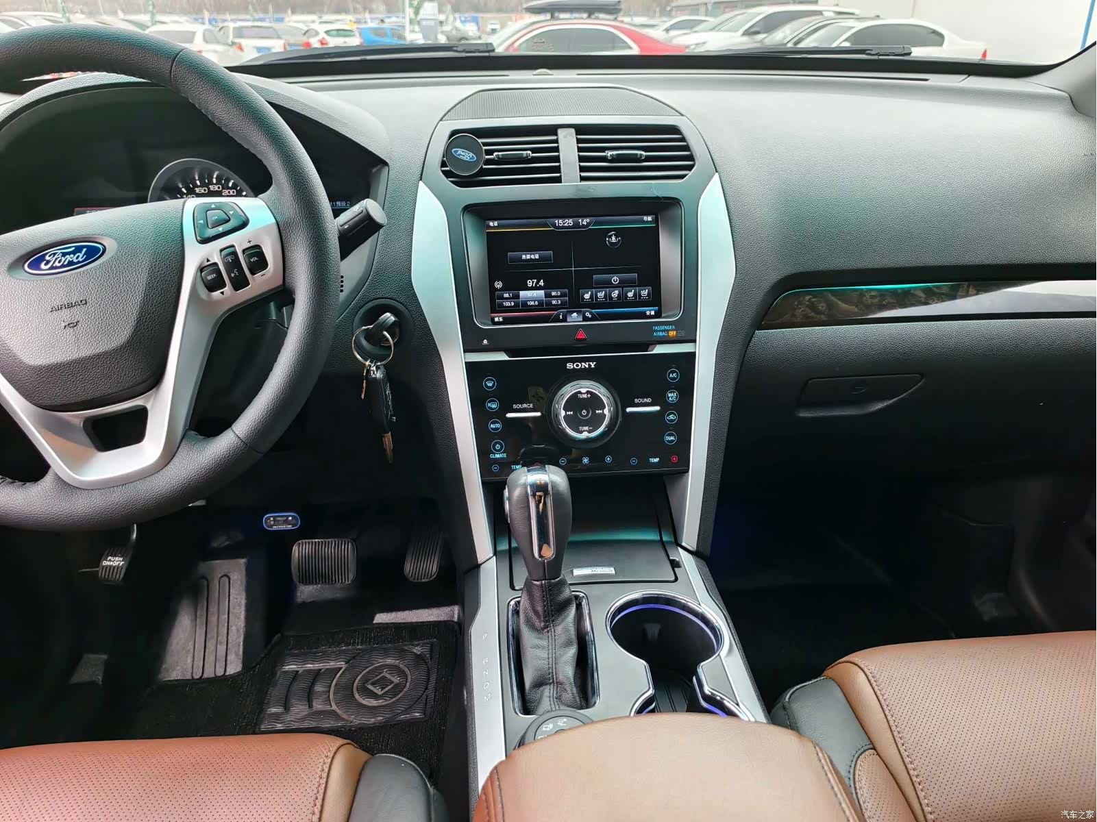 Ford Explorer, 2015 13