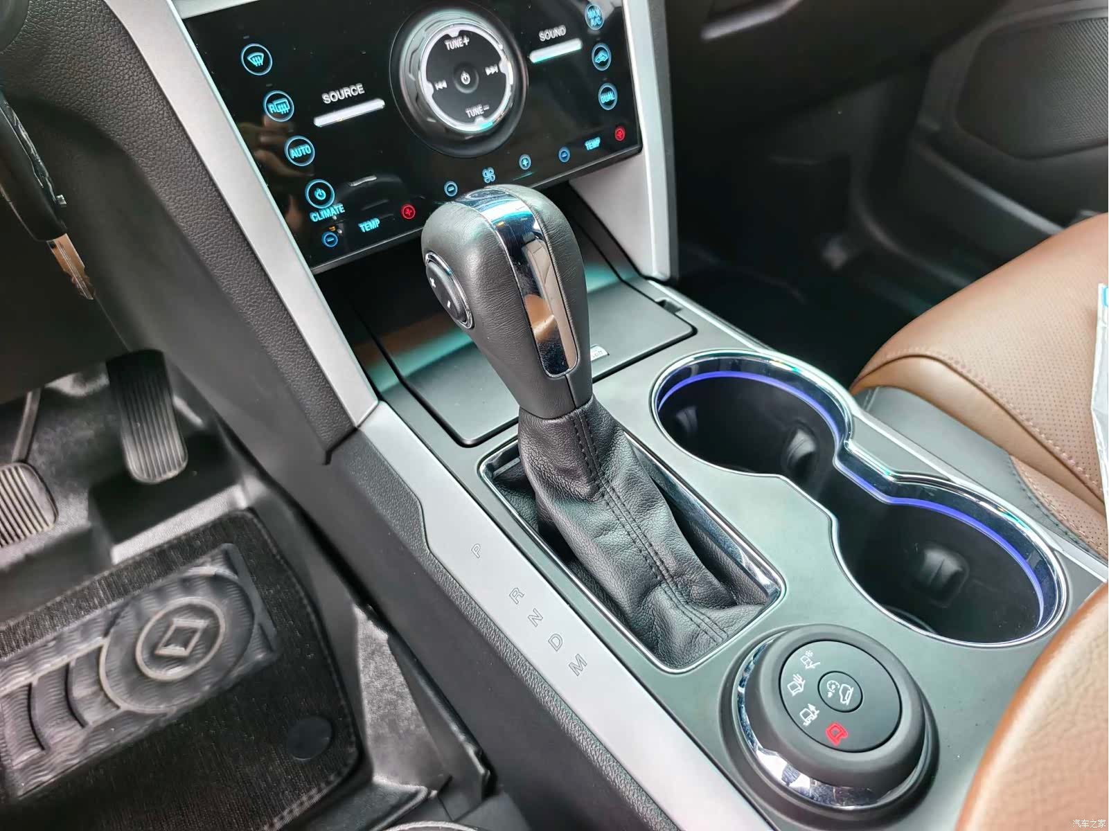 Ford Explorer, 2015 все фото