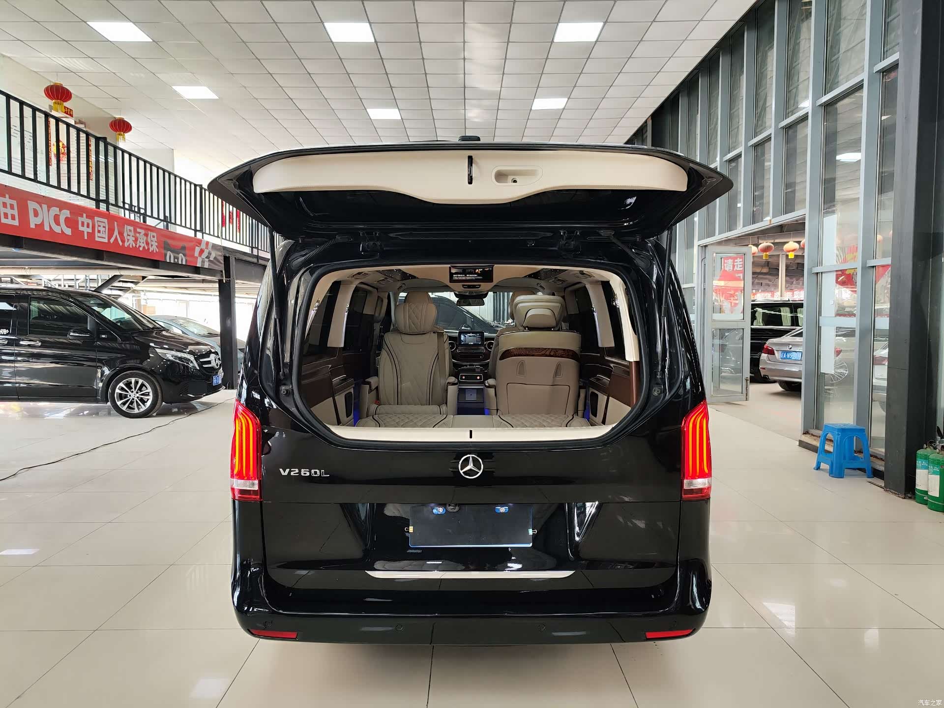 Mercedes-Benz V-Class, 2020 30