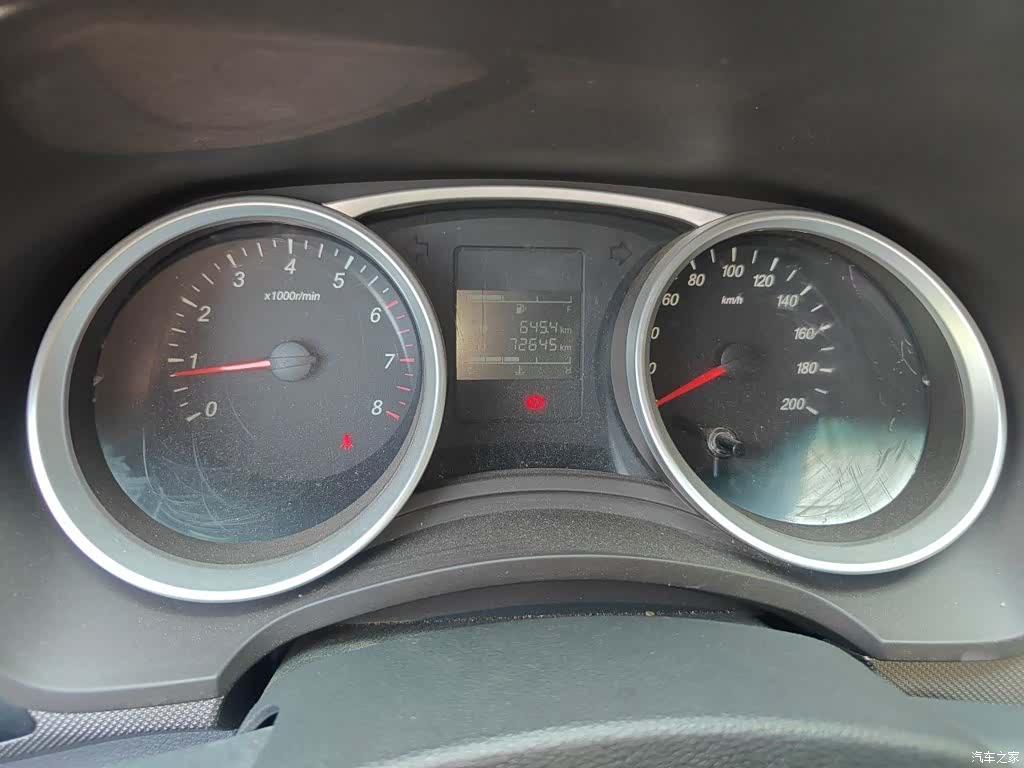 Wuling Hongguang, 2020 все фото